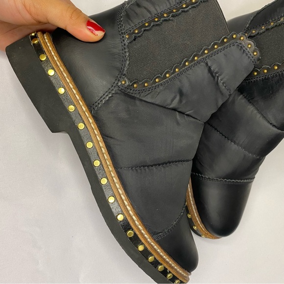 Free People Atlas Puffer Chelsea Black Booties Size 6 - Picture 10 of 13